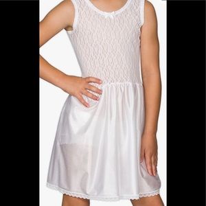 Girls lace slip-NWT